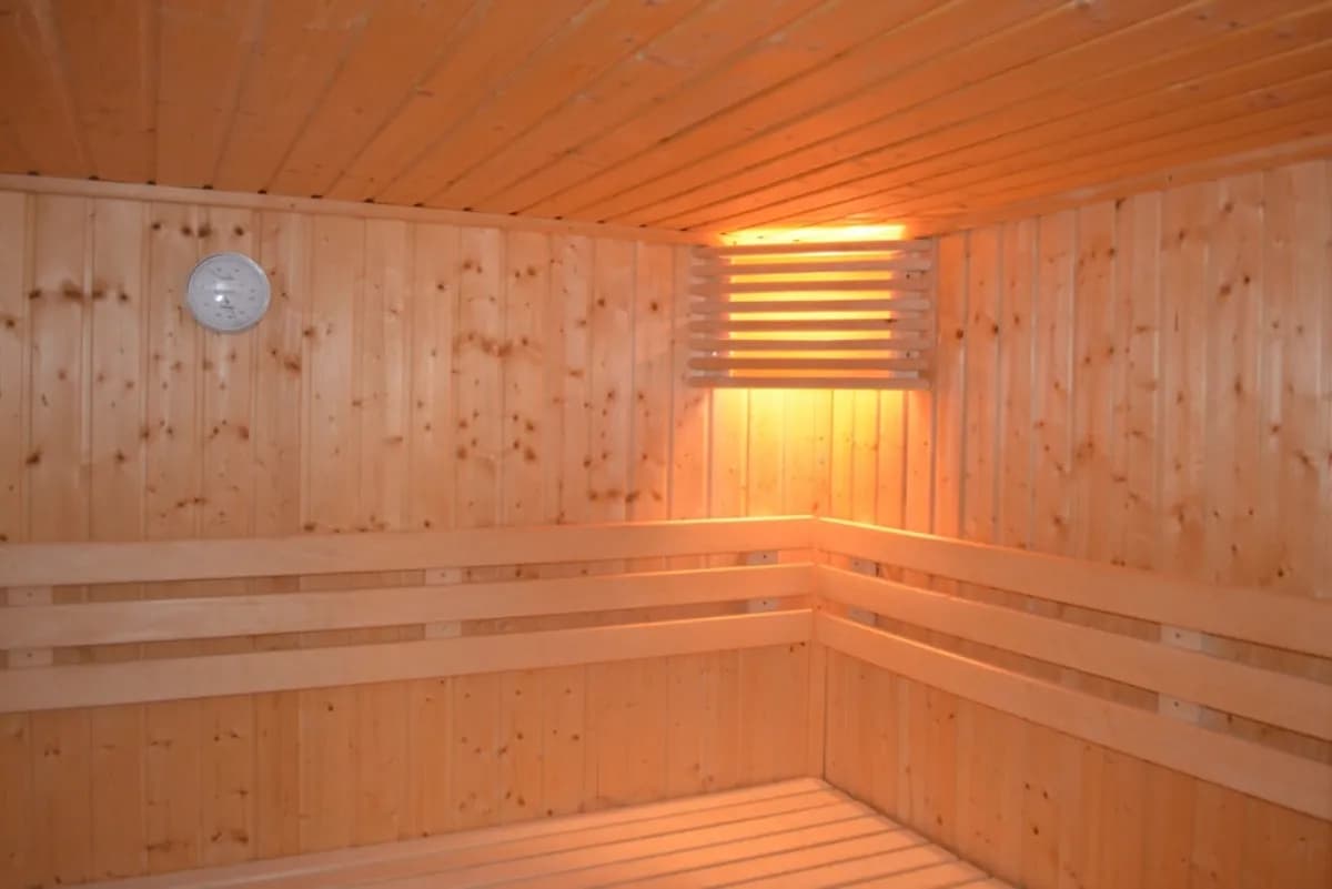 Ski-in log cabin for groups, Jasná — photo 3